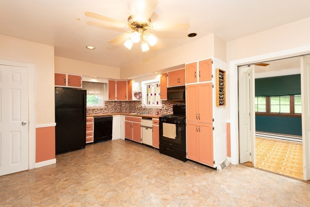 142 Bellevue Road Lynn, MA 01904 - Photo 16 of 42 Gallery Image 16