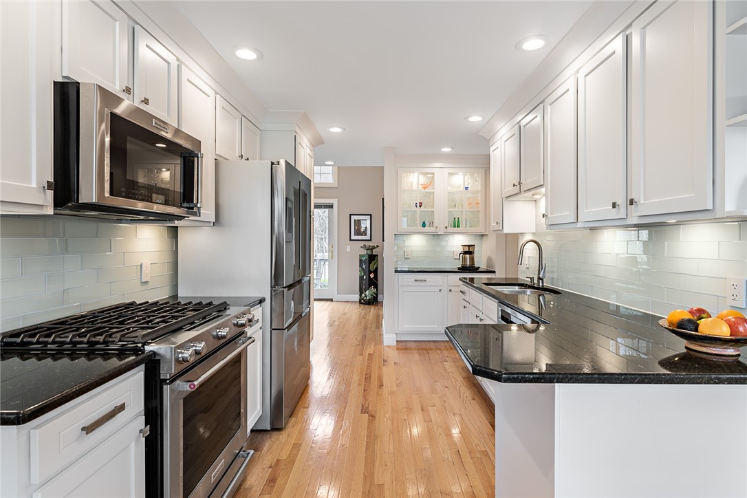 42 Channel View, Unit 2 Warwick, RI 02889 - Photo 11 of 36