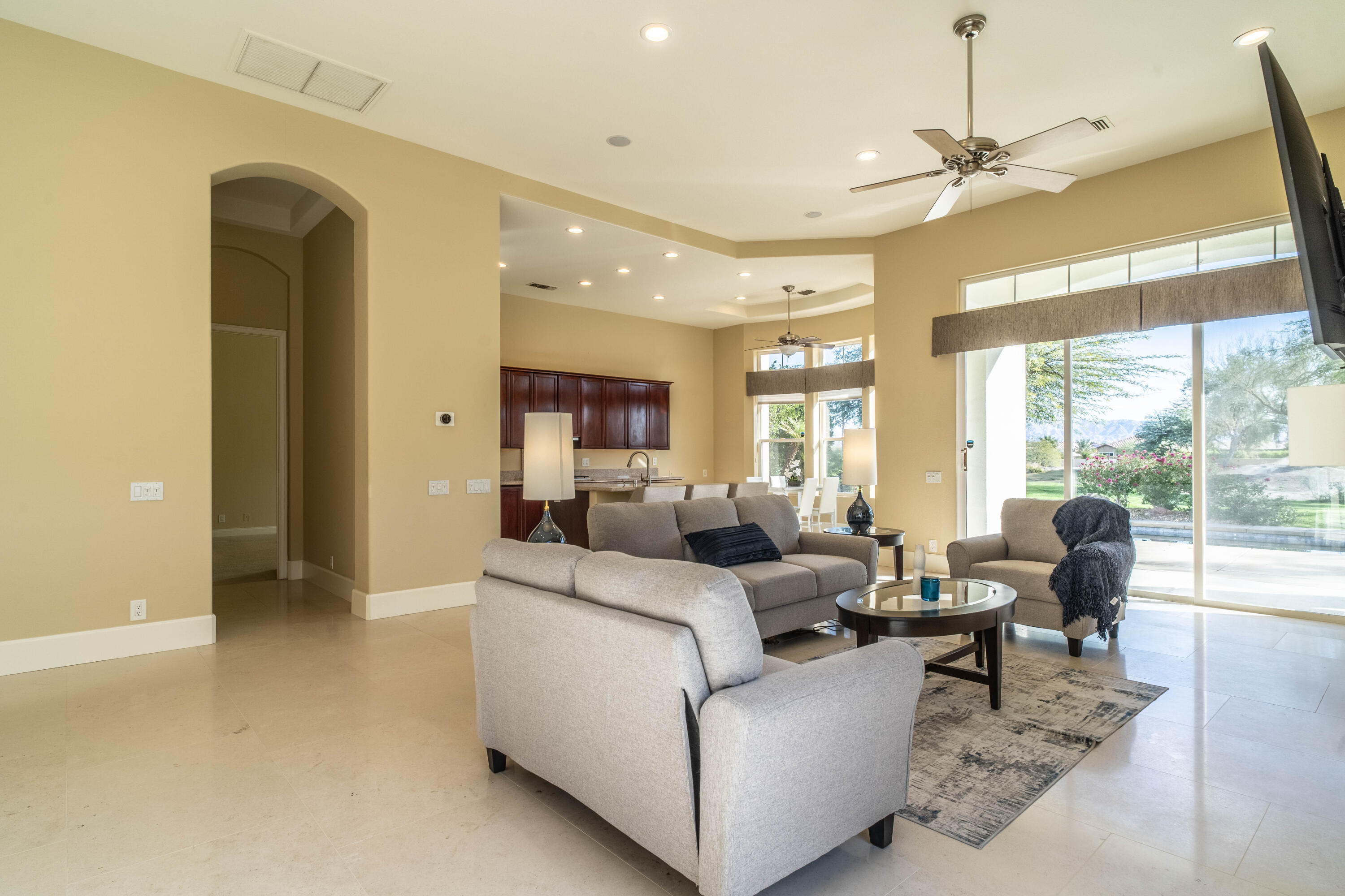20 Vía Bella Rancho Mirage, CA 92270 - Photo 2 of 27 20 Via Bella-2