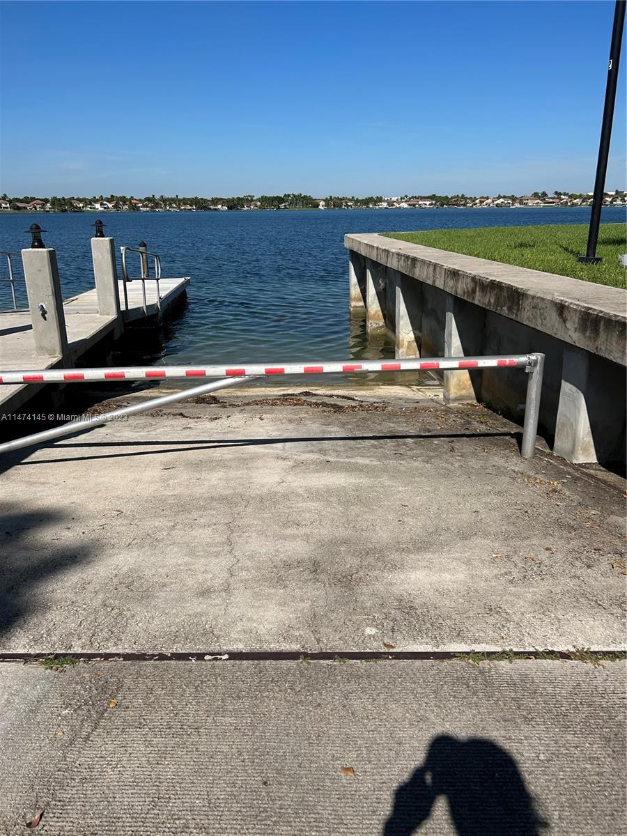Three Lakes Miami, FL 33186 - Photo 28 of 32 a view of a couches in a patio