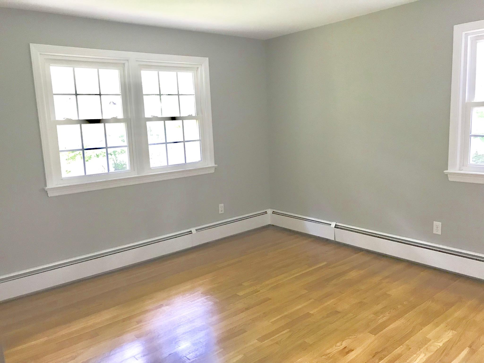 191 Laurel Road New Canaan, CT 06840 - Photo 22 of 39 an empty room with a window