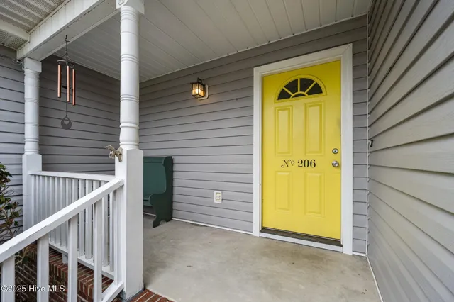 $337,500 | 206 Lansing Court, Jacksonville, NC 28540