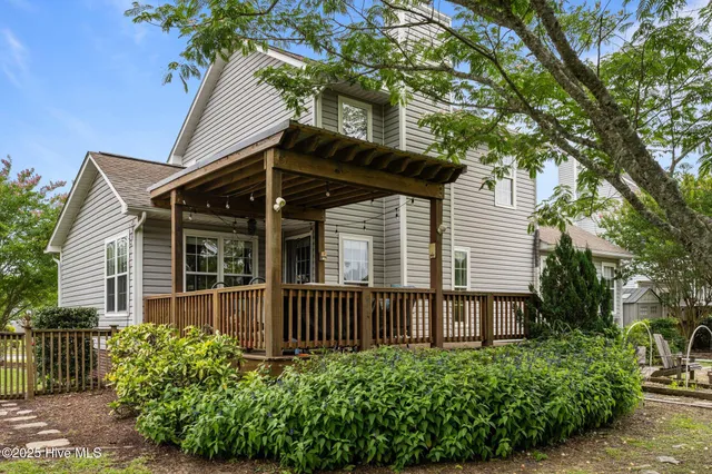 $337,500 | 206 Lansing Court, Jacksonville, NC 28540