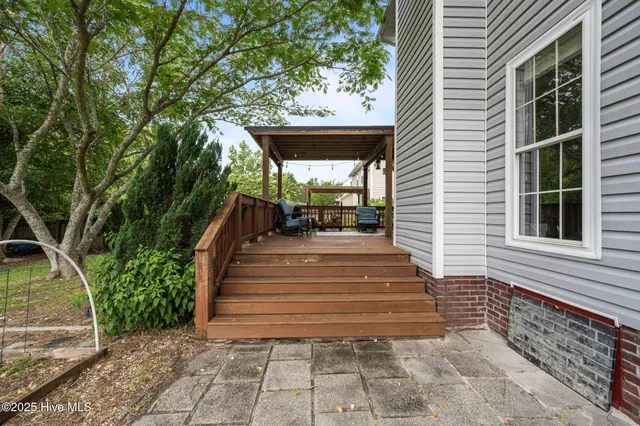 $337,500 | 206 Lansing Court, Jacksonville, NC 28540