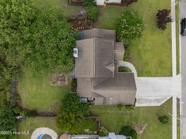 $337,500 | 206 Lansing Court, Jacksonville, NC 28540