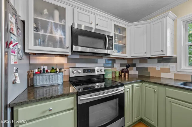 $337,500 | 206 Lansing Court, Jacksonville, NC 28540