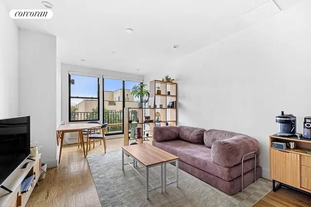 $799,000 | 27 Kossuth Place, Unit 4C | Bushwick