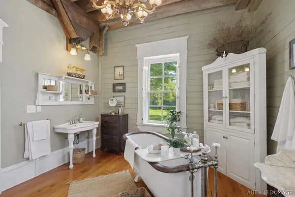 $849,000 | 33511 Old Mill Drive, Lone Rock, WI 53556