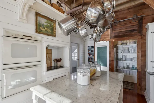 $849,000 | 33511 Old Mill Drive, Lone Rock, WI 53556