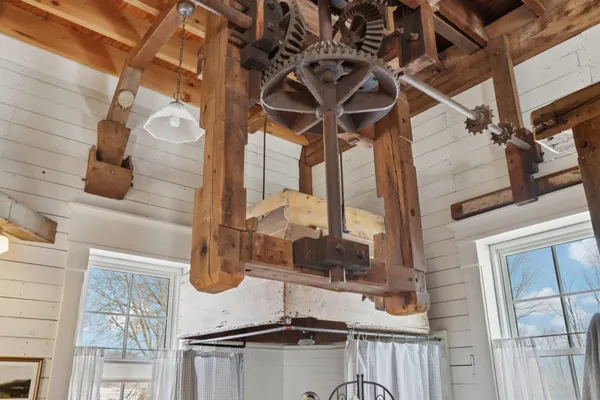 $849,000 | 33511 Old Mill Drive, Lone Rock, WI 53556