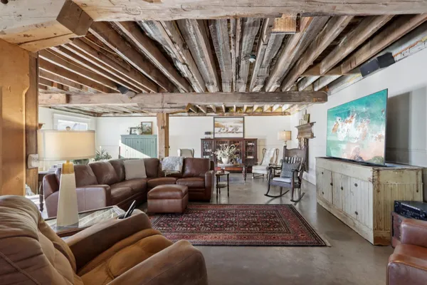 $849,000 | 33511 Old Mill Drive, Lone Rock, WI 53556