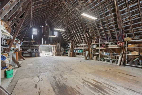 $849,000 | 33511 Old Mill Drive, Lone Rock, WI 53556