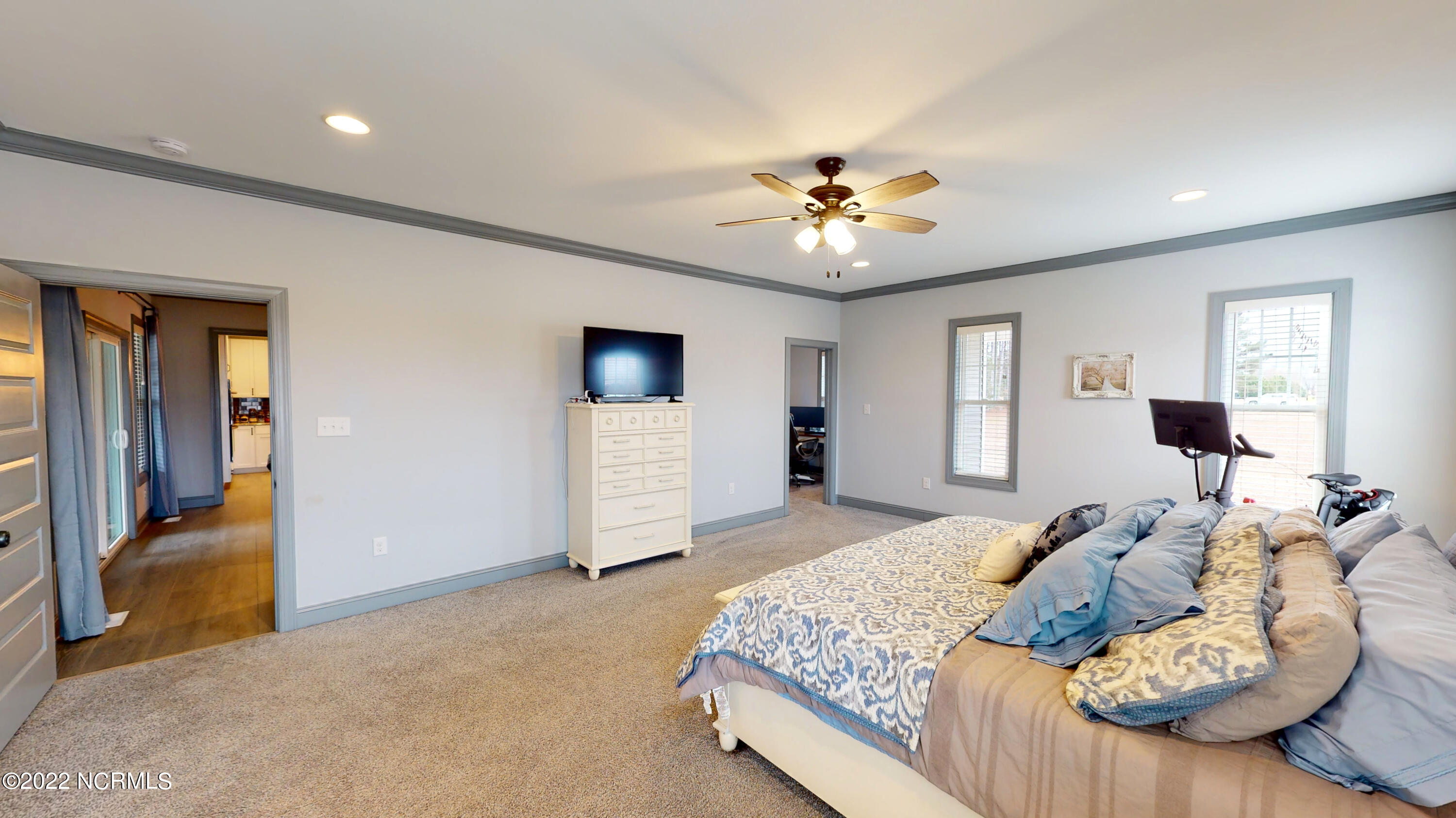 591 Evans Road Princeton, NC 27569 - Photo 30 of 54 G aa Owners suite