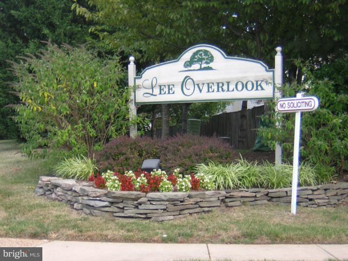 14829 Bolton Road Centreville, VA 20121 - Photo 23 of 27 Community