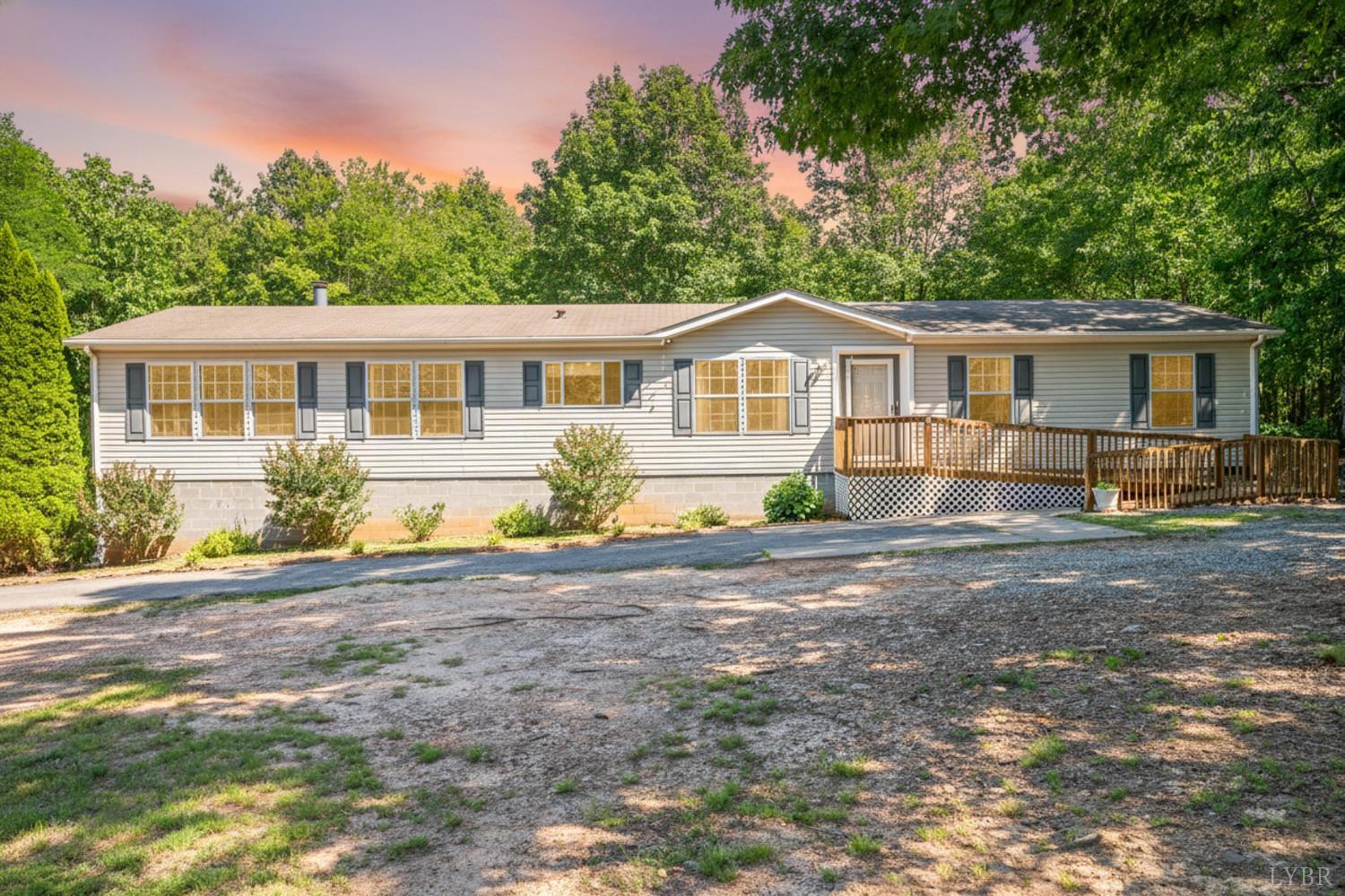 740 Long Island Road Gladys, VA 24554 - Photo 8 of 55