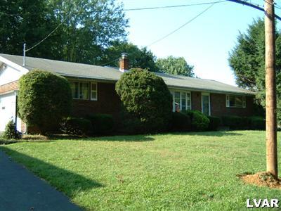 4417 Hecktown Road Bethlehem, PA 18020 - Photo 3 of 5 Gallery Image 3