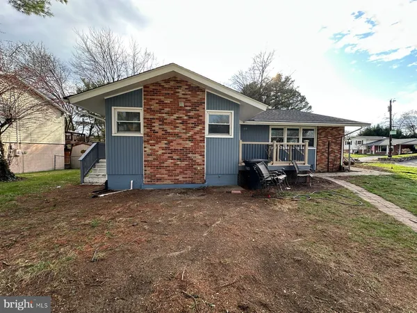 $2,600 | 100 Cherry Hill Drive, Winchester, VA 22602