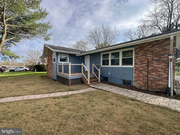$2,600 | 100 Cherry Hill Drive, Winchester, VA 22602