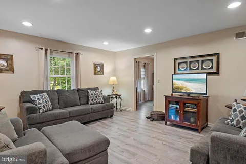 $515,000 | 31331 Coventry Drive, Lewes, DE 19958