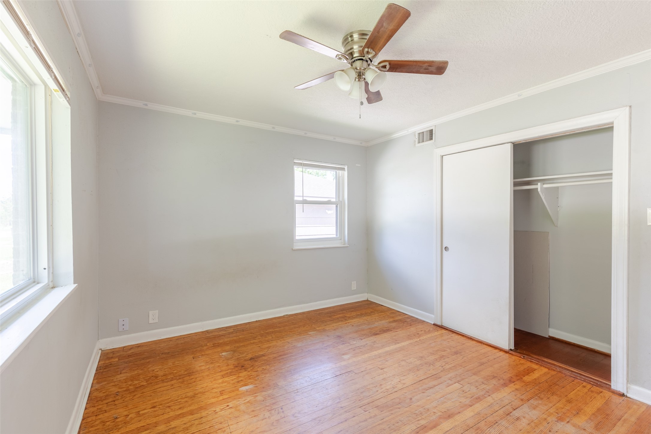6131 Grape Street Houston, TX 77074 - Photo 15 of 41