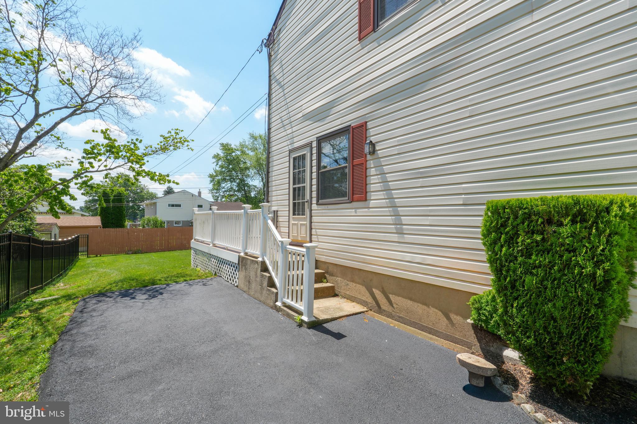 105 Grandview Road Springfield, PA 19064 - Photo 8 of 35