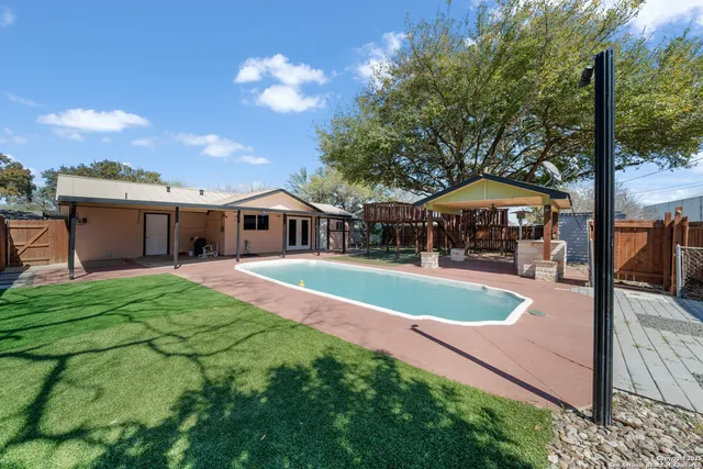 $275,000 | 5110 Village Row, San Antonio, TX 78218