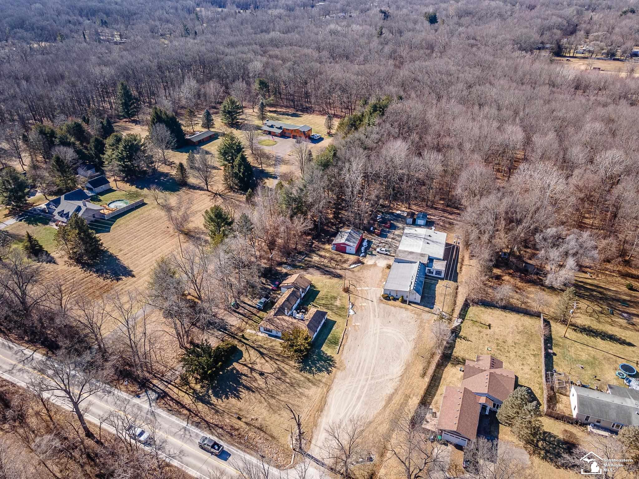 16898 Haggerty Road Belleville, MI 48111 - Photo 38 of 42 50101439-37.JPG