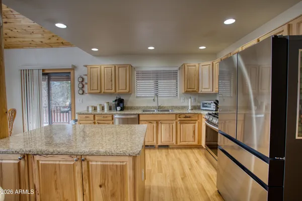$699,000 | 2010 Christmas Pine Road, Overgaard, AZ 85933