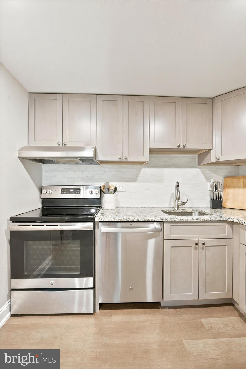 207 Walnut Hill Road, Unit 11 West Chester, PA 19382 - Photo 12 of 30 Kitchen