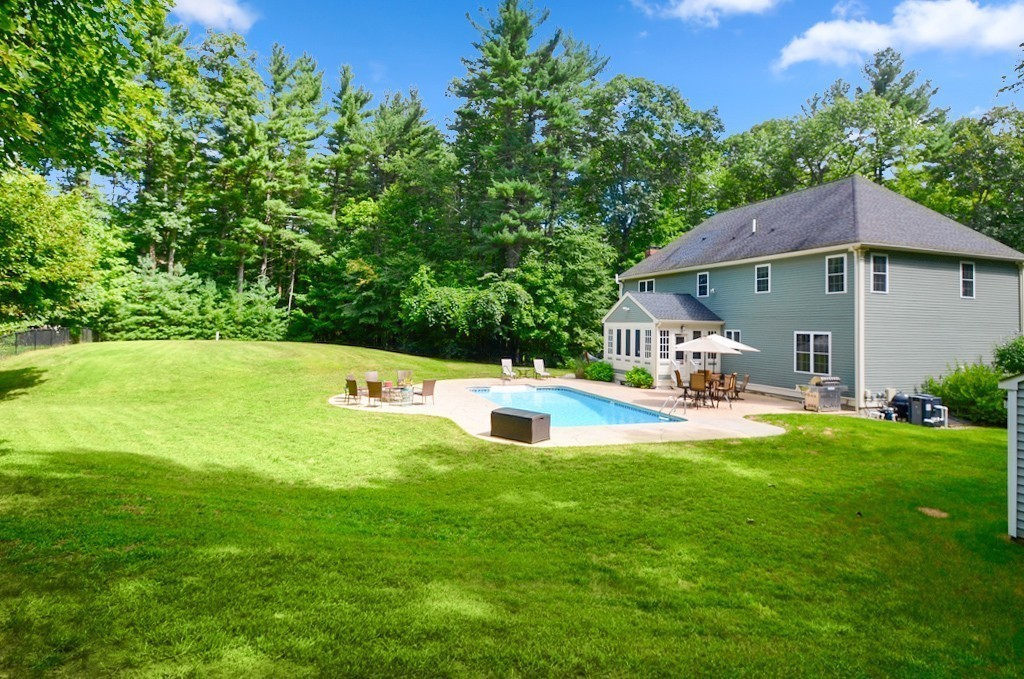 119 Lyman Road Berlin, MA 01503 - Photo 4 of 30 Gallery Image 4