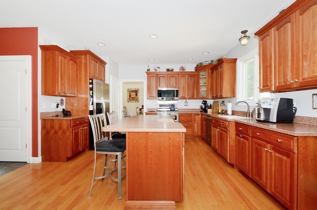 119 Lyman Road Berlin, MA 01503 - Photo 10 of 30 Gallery Image 10