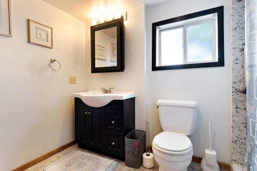 737 Johnson Street Beloit, WI 53511 - Photo 12 of 22