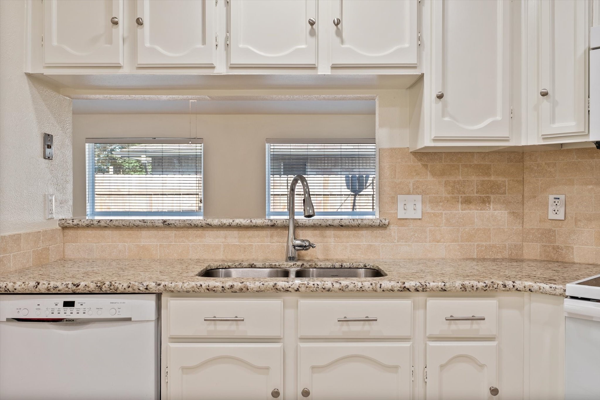 4510 Dawn Creek Lane Spring, TX 77388 - Photo 14 of 28