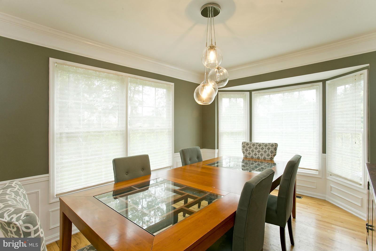 343 Warm Springs Road Winchester, VA 22603 - Photo 14 of 30 Dining Room