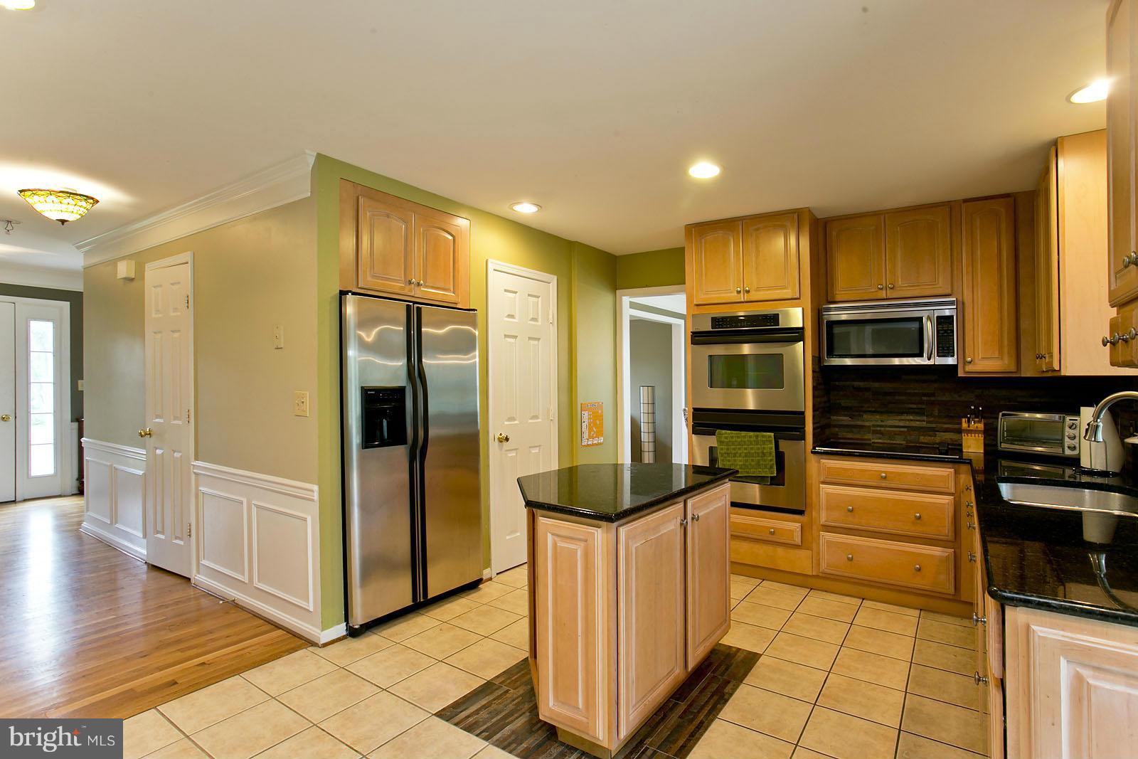343 Warm Springs Road Winchester, VA 22603 - Photo 9 of 30 Kitchen