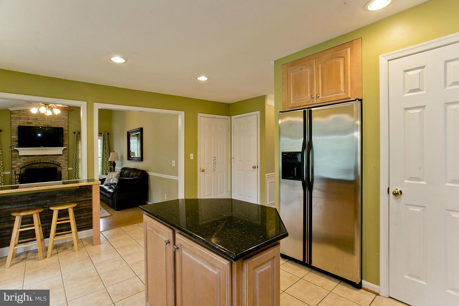 343 Warm Springs Road Winchester, VA 22603 - Photo 10 of 30 Kitchen
