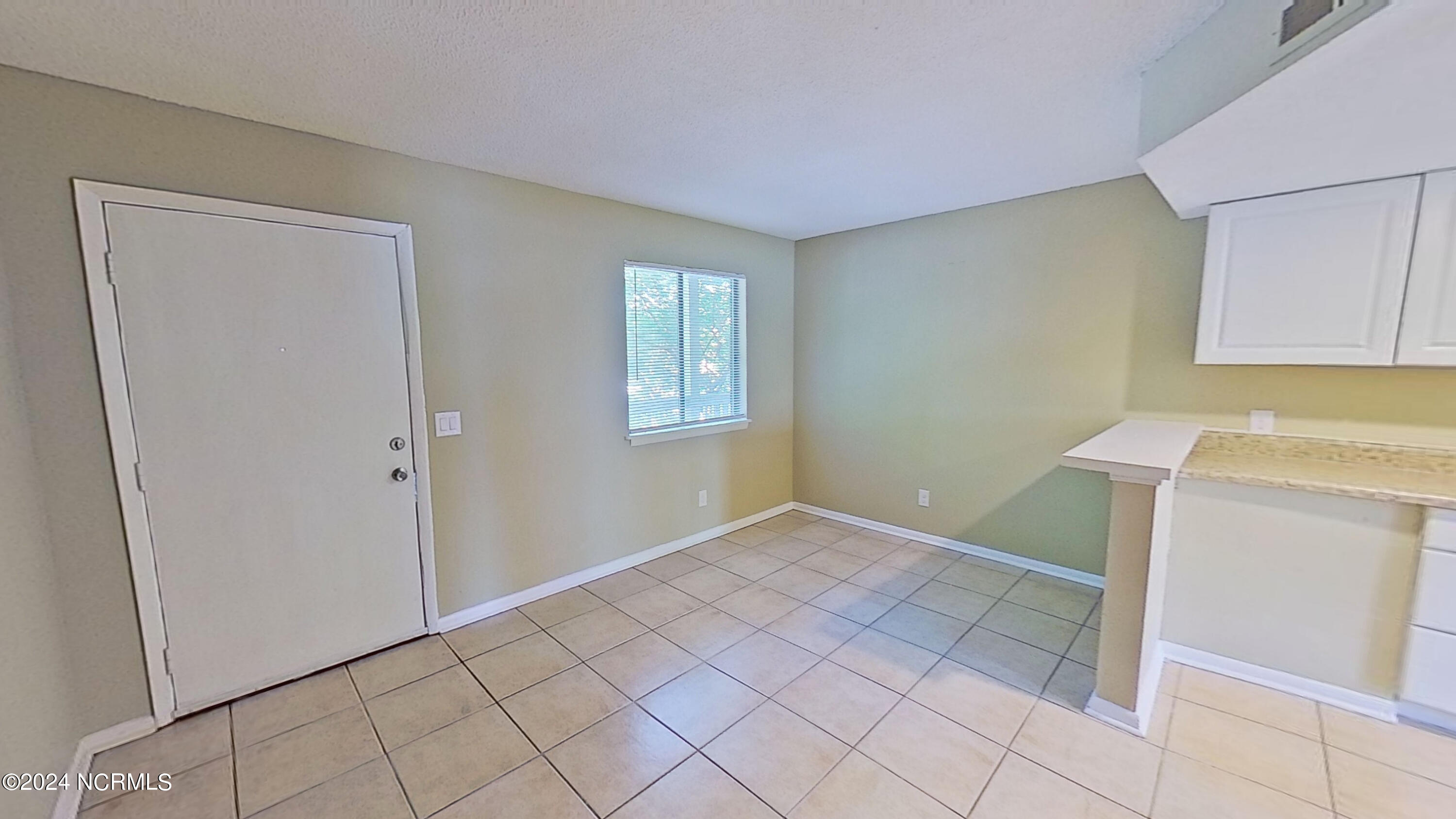 4750 Seahawk Court, Unit 8 Wilmington, NC 28403 - Photo 5 of 13 05-4750 Seahawk Square