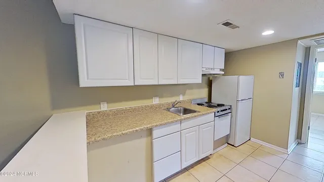 $875 | 4750 Seahawk Court, Unit 8, Wilmington, NC 28403