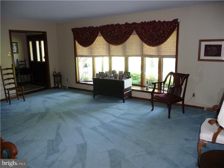 134 Walnut Run Road Landenberg, PA 19350 - Photo 17 of 25 Living Room