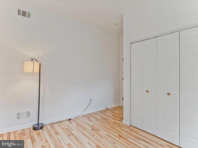 1200 D Street Northeast Washington, DC 20002 - Photo 31 of 47 Bright and airy minimalist space.
