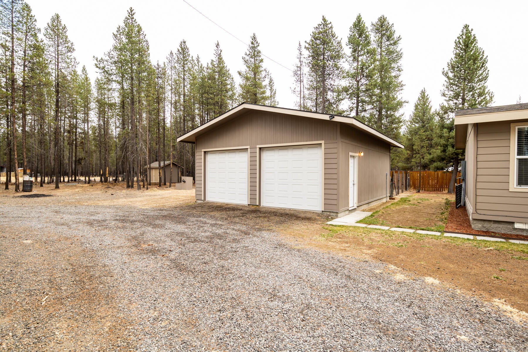7706 Howard Road La Pine, OR 97739 - Photo 31 of 40 JH5_5009
