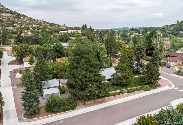 an aerial view of multiple house