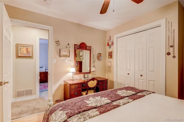 a view of a livingroom with furniture and furniture