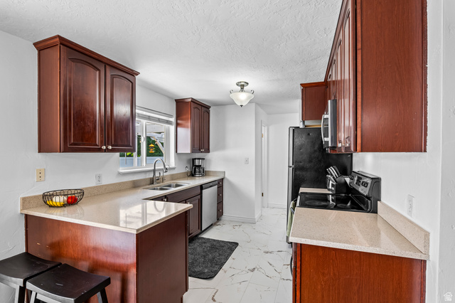 480 North 150 E Street Springville, UT 84663 - Photo 12 of 36 Kitchen