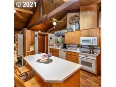 41565 Deerhorn Road Springfield, OR 97478 - Photo 14 of 26 Gallery Image 14