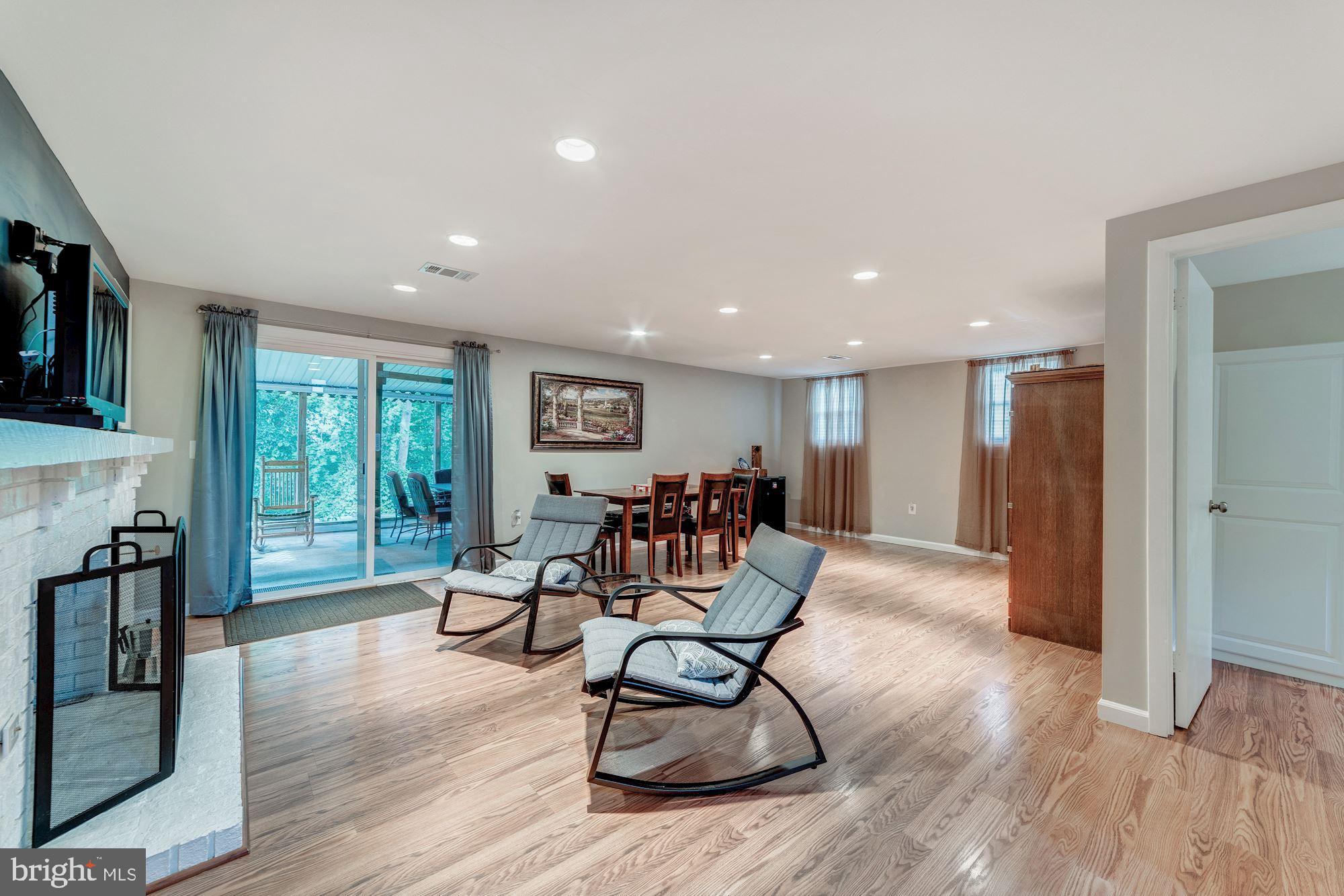 9516 Burning Branch Road Burke, VA 22015 - Photo 22 of 36 Gallery Image 22