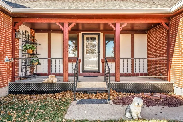 $400,000 | 148 Southwest 1971st Road, Kingsville, MO 64061