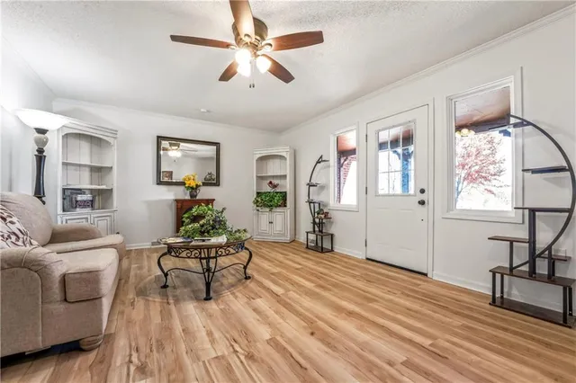 $400,000 | 148 Southwest 1971st Road, Kingsville, MO 64061