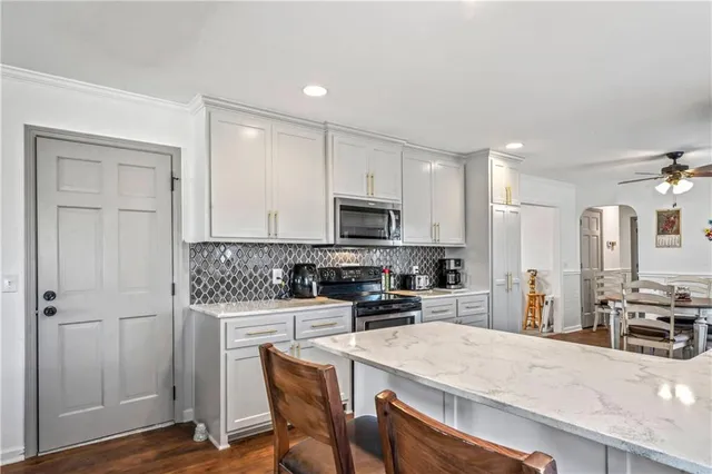 $400,000 | 148 Southwest 1971st Road, Kingsville, MO 64061