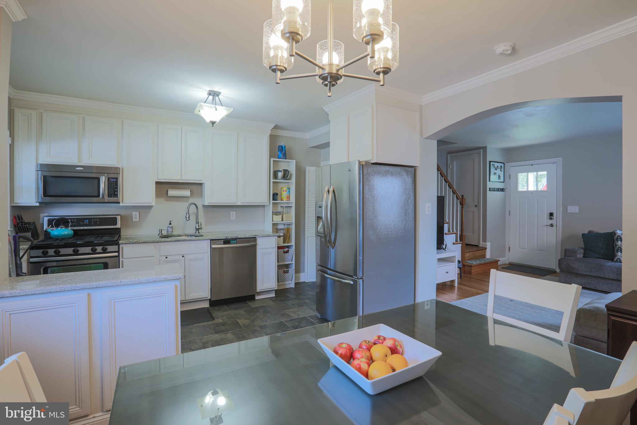 8323 Ridgely Oak Road Baltimore, MD 21234 - Photo 14 of 42